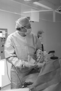 dr-simon-moyes-consultant-orthopaedic-surgeon-1